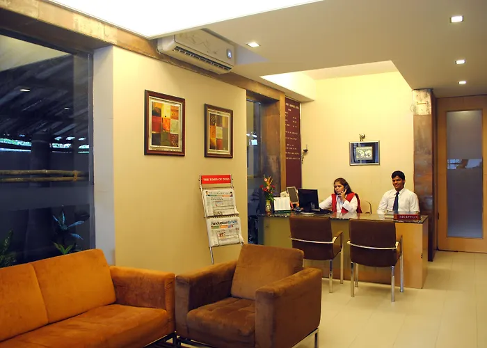 Oyo 19917 Golden Swan Hotel Mumbai